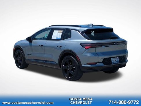 Used 2024 Chevrolet Equinox EV RS FWD image 7