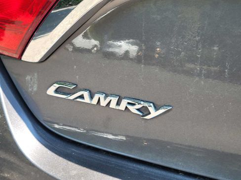 Used 2016 Toyota Camry XLE FWD image 4