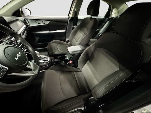 Used 2023 Kia Forte LXS w/ LXS Technology Package image 19