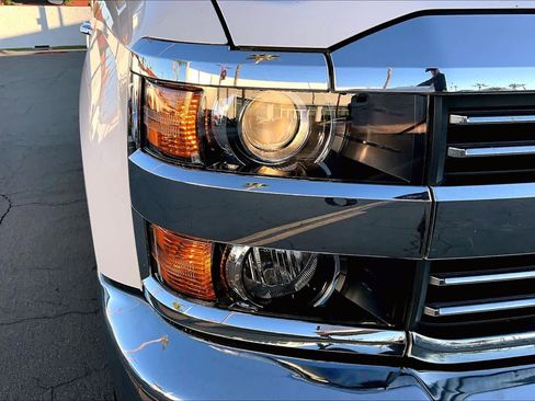 Used 2019 Chevrolet Silverado 2500 LTZ w/ Duramax Plus Package image 27