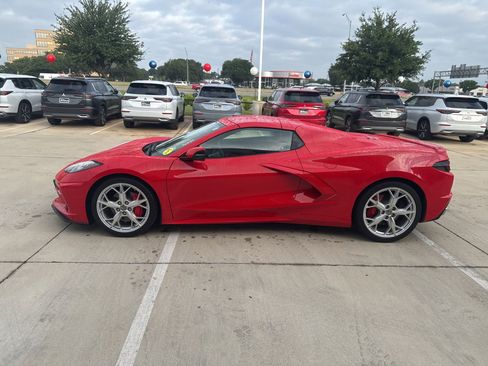 Used 2023 Chevrolet Corvette Stingray Convertible w/ Chrome Exterior Badge Package RWD image 3