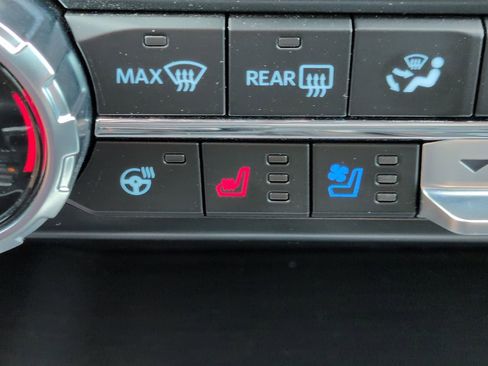 Used 2024 Ford F150 Lariat w/ FX4 Off-Road Package AWD/4WD image 24