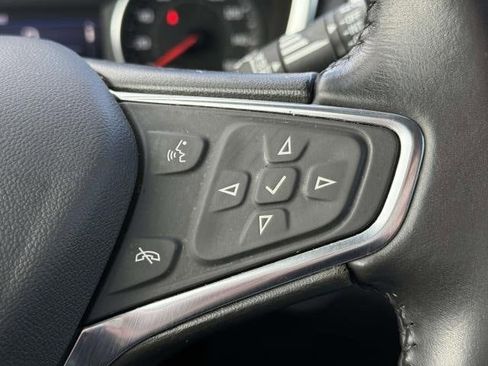 Used 2021 Chevrolet Equinox LT image 22