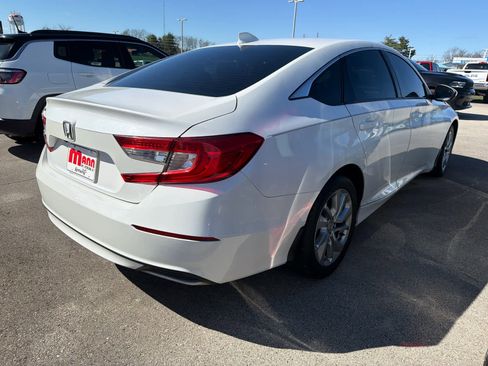 Used 2019 Honda Accord LX image 5