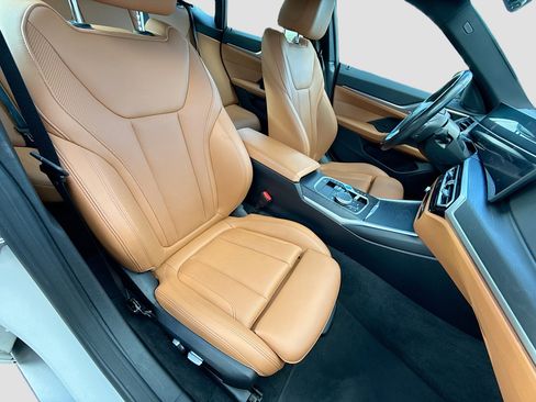 Used 2023 BMW i4 eDrive35 w/ Premium Package image 14