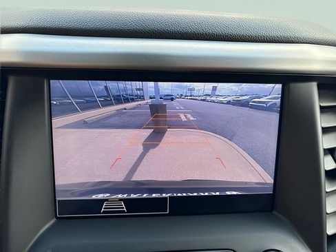 Used 2021 GMC Acadia SLE w/ Driver Convenience Package FWD image 25