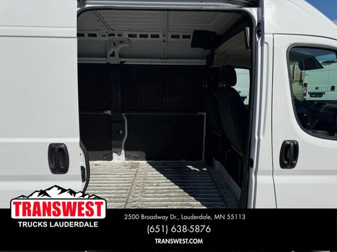 Used 2023 RAM ProMaster 2500 FWD image 11