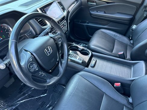 Used 2018 Honda Pilot Touring image 4
