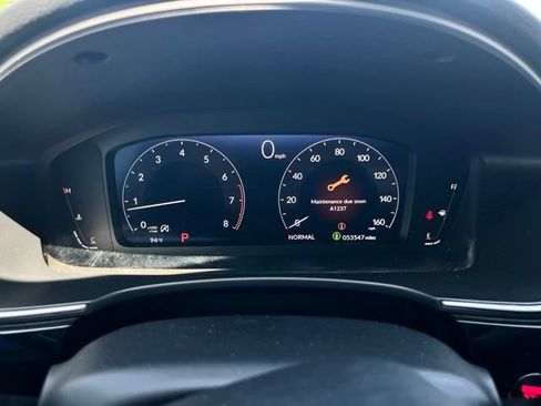 Used 2024 Honda Civic Touring image 11