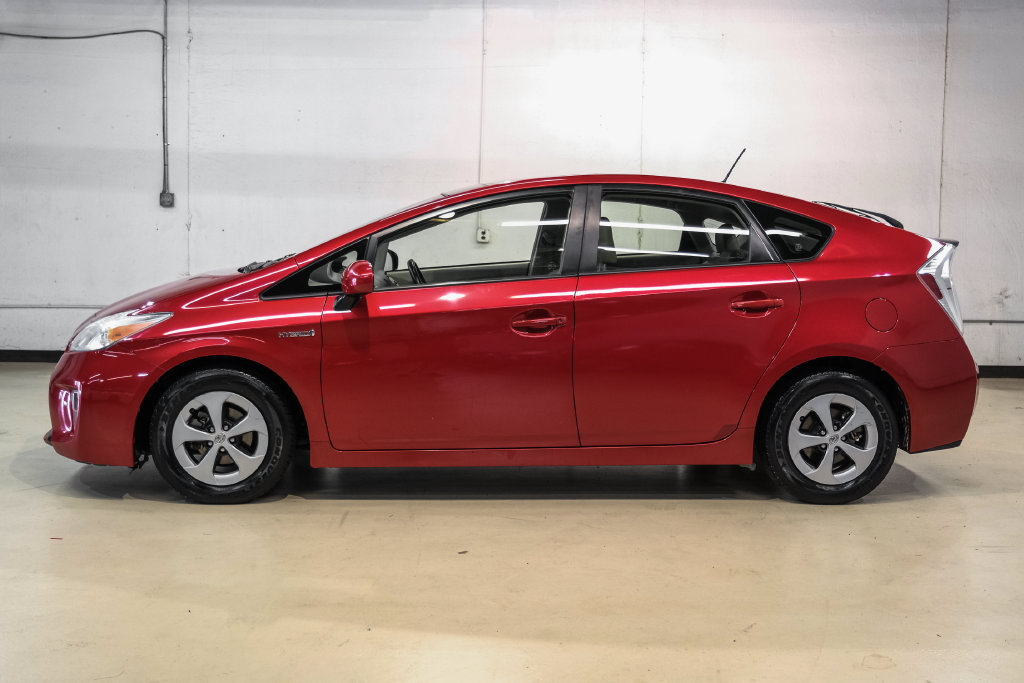 Used 2012 Toyota Prius Four w/ Deluxe Solar Roof Pkg FWD image 12