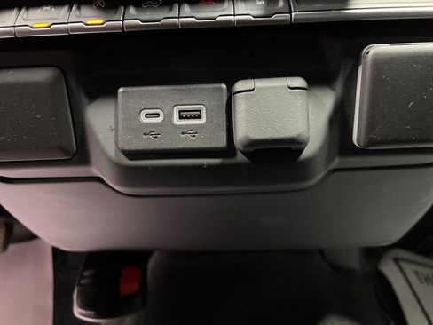 Used 2024 Chevrolet Silverado 1500 Custom image 31