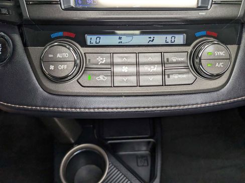Used 2013 Toyota RAV4 Limited AWD/4WD image 31