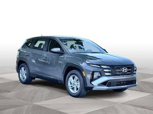 New 2026 Hyundai Tucson SE FWD image 2