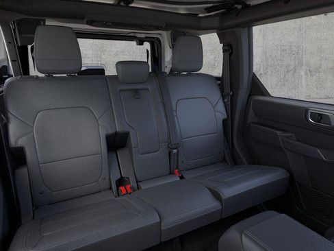 New 2025 Ford Bronco Badlands w/ Black Appearance Package AWD/4WD image 11