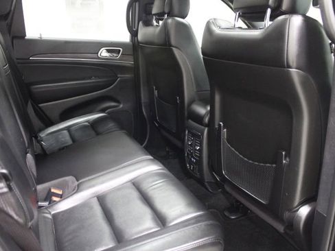 Used 2022 Jeep Grand Cherokee Limited w/ Trailer Tow Group IV image 29