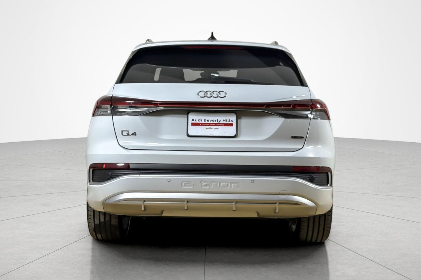 Certified 2023 Audi Q4 e-tron Premium Plus w/ Premium Plus AWD/4WD image 4