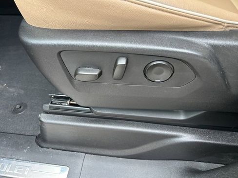 Used 2024 Chevrolet Tahoe Premier image 28