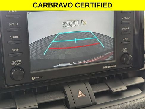 Used 2020 Toyota RAV4 LE FWD image 19
