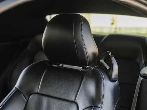 Used 2022 Ford Mustang Premium image 27