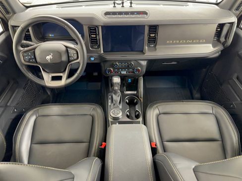 Used 2025 Ford Bronco Badlands AWD/4WD image 17