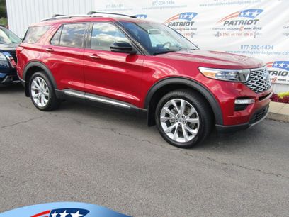 Used 2023 Ford Explorer Platinum w/ Technology Package