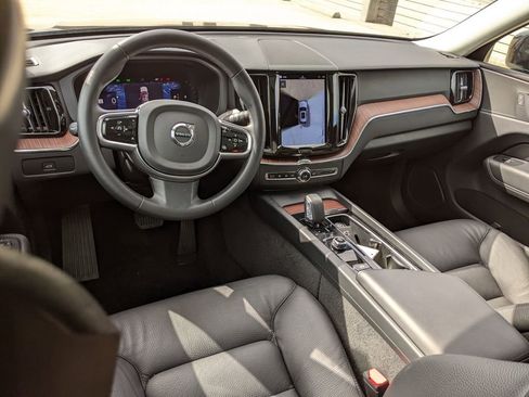 Certified 2023 Volvo XC60 B5 Plus w/ Climate Package image 12