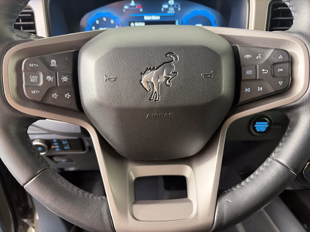 Certified 2025 Ford Bronco Outer Banks w/ Sasquatch Package AWD/4WD image 16