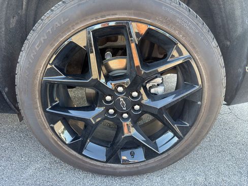 Used 2024 Chevrolet Traverse RS AWD/4WD image 9