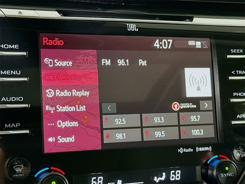 Certified 2020 Toyota Camry XLE w/ Sunroof Package image 8