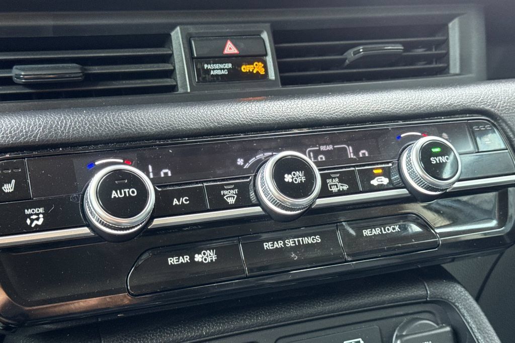 Used 2025 Honda Pilot EX-L image 20
