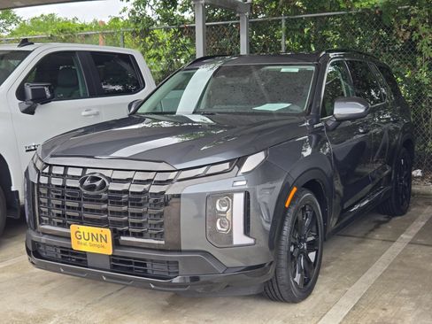 Used 2023 Hyundai Palisade XRT FWD image 3