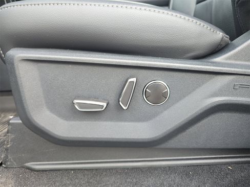 New 2025 Ford F150 Lariat w/ Equipment Group 502A High image 15