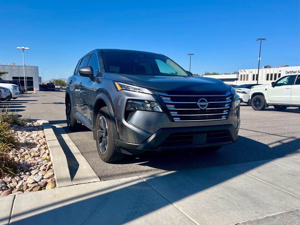 Used 2026 Nissan Rogue SV w/ Cold Weather Package AWD/4WD image 4