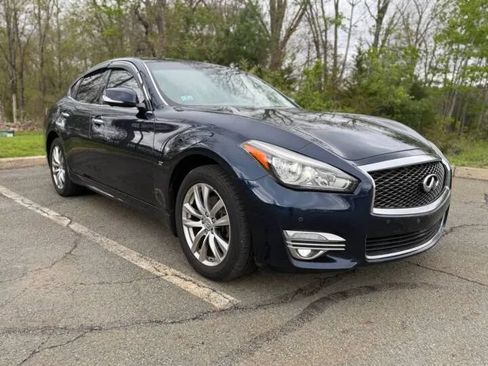Used 2015 INFINITI Q70 3.7 AWD/4WD image 3