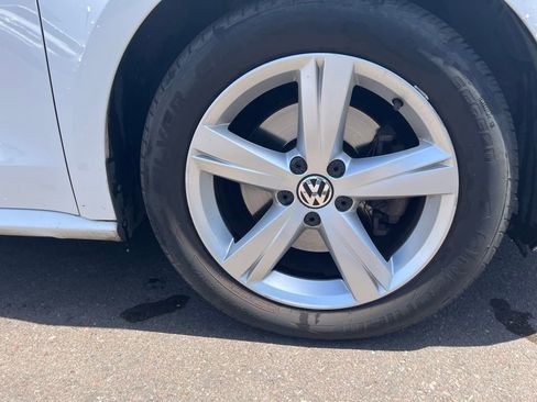 Used 2014 Volkswagen Passat 1.8T SE FWD image 5