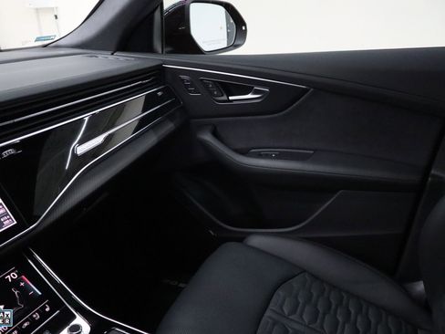 Used 2025 Audi RS Q8 performance image 23