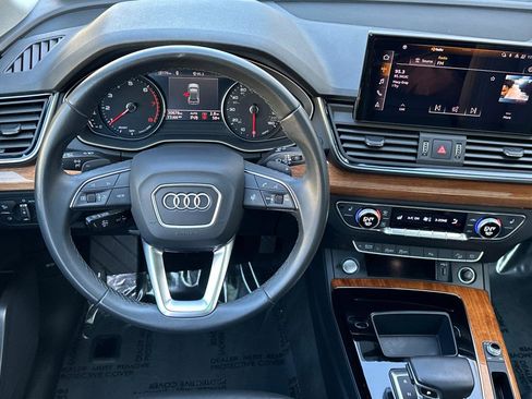 Used 2023 Audi Q5 2.0T Premium w/ Convenience Package image 13