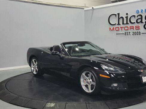 Used 2006 Chevrolet Corvette Convertible w/ Preferred Equipment Group RWD image 2