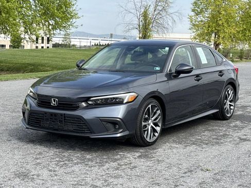 Used 2023 Honda Civic Touring image 29