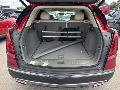 Used 2024 Cadillac XT5 Premium Luxury w/ Technology Package FWD image 11