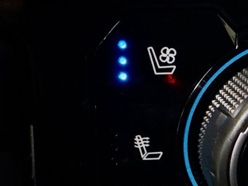 Used 2023 Chevrolet Silverado 1500 LTZ image 22