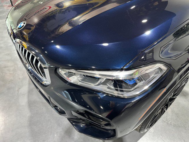 Used 2019 BMW X5 xDrive50i w/ M Sport Package AWD/4WD image 16
