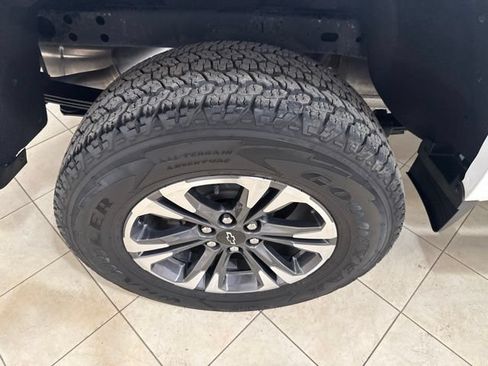Used 2022 Chevrolet Colorado Z71 AWD/4WD image 24