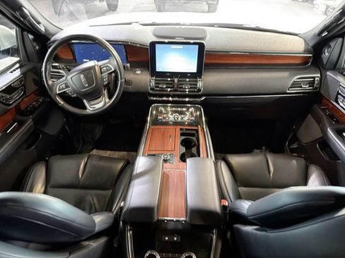 Used 2020 Lincoln Navigator Reserve w/ Equipment Group 208A image 10