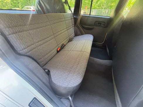 Used 2000 Jeep Cherokee Sport AWD/4WD image 25