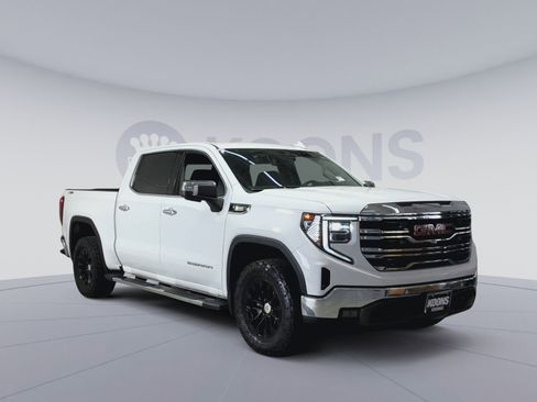 Used 2023 GMC Sierra 1500 SLT w/ SLT Premium Plus Package image 2