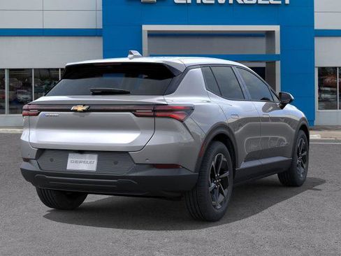 New 2026 Chevrolet Equinox EV LT image 35