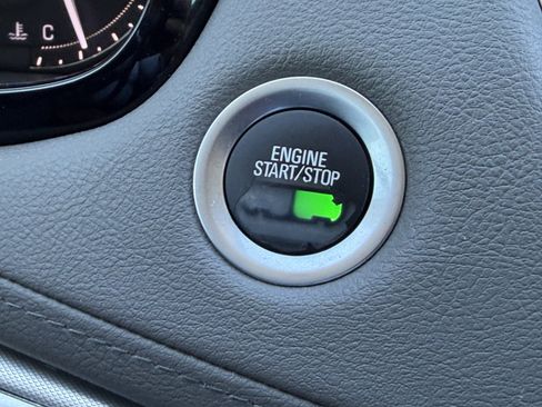 Used 2019 Cadillac XT5 Luxury image 27