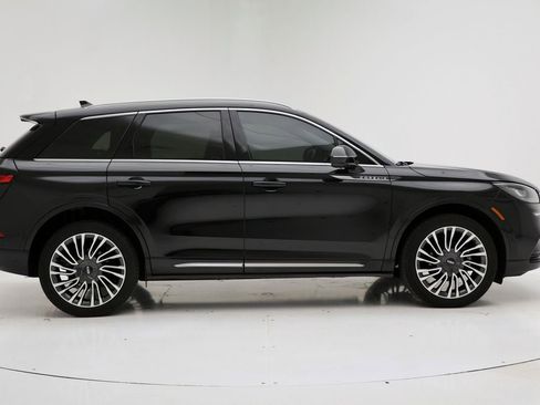 Used 2022 Lincoln Corsair Reserve w/ Sport Package AWD/4WD image 3
