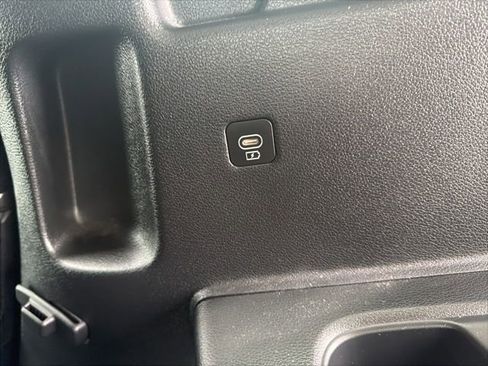 Certified 2024 Kia Telluride S w/ S Sunroof Package image 14